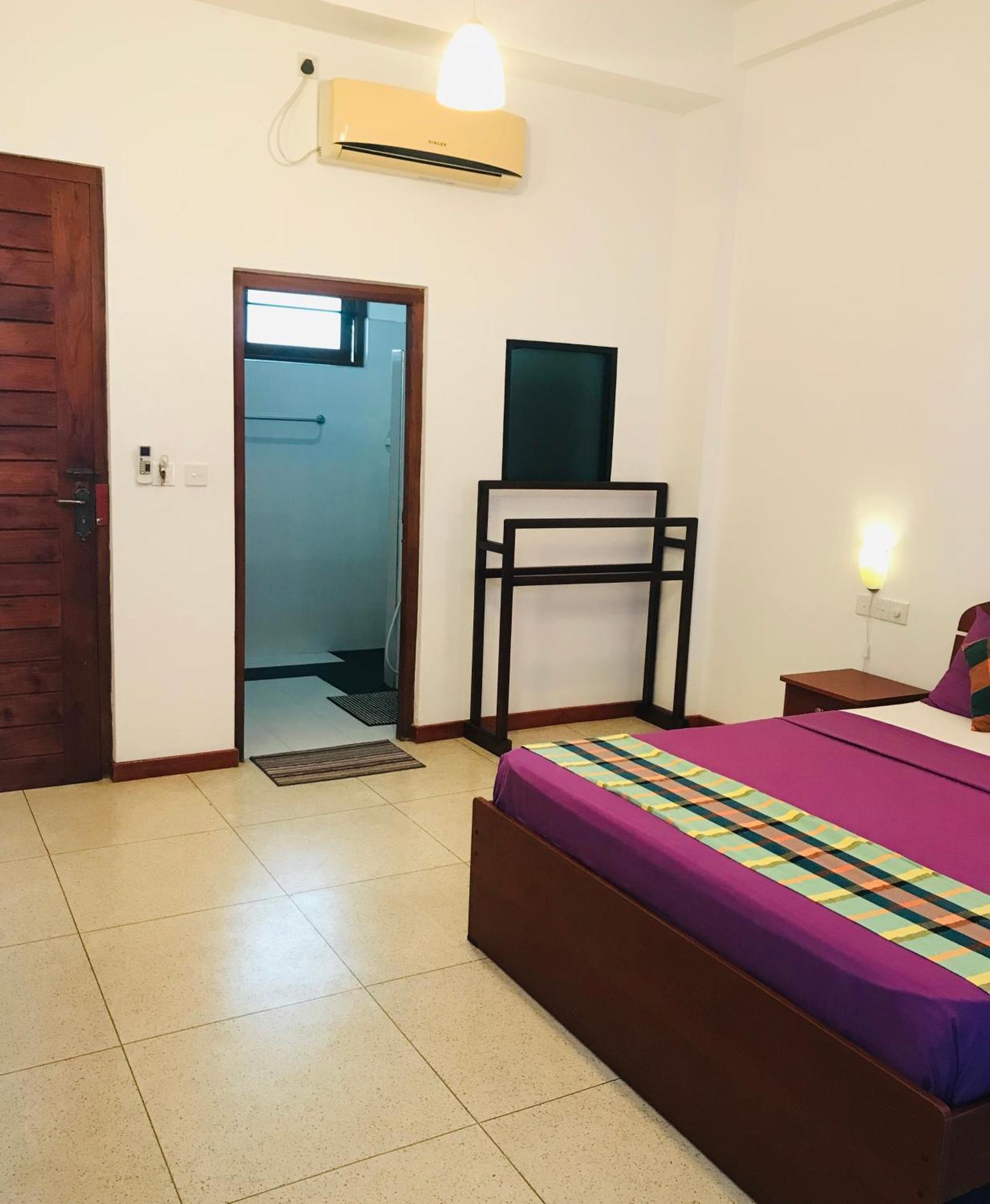 קלקודה Aqua Marine Beach Hotel מראה חיצוני תמונה